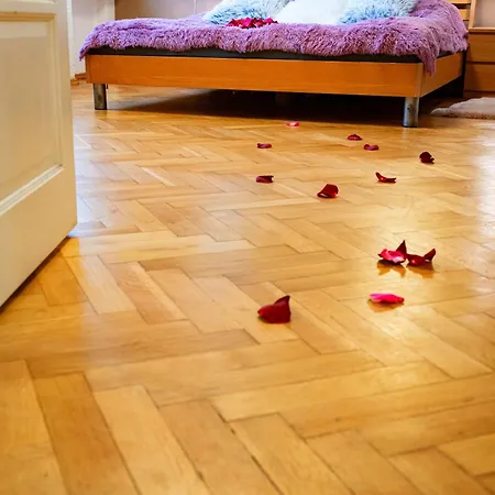 Moonlight Deluxe * Πράγα